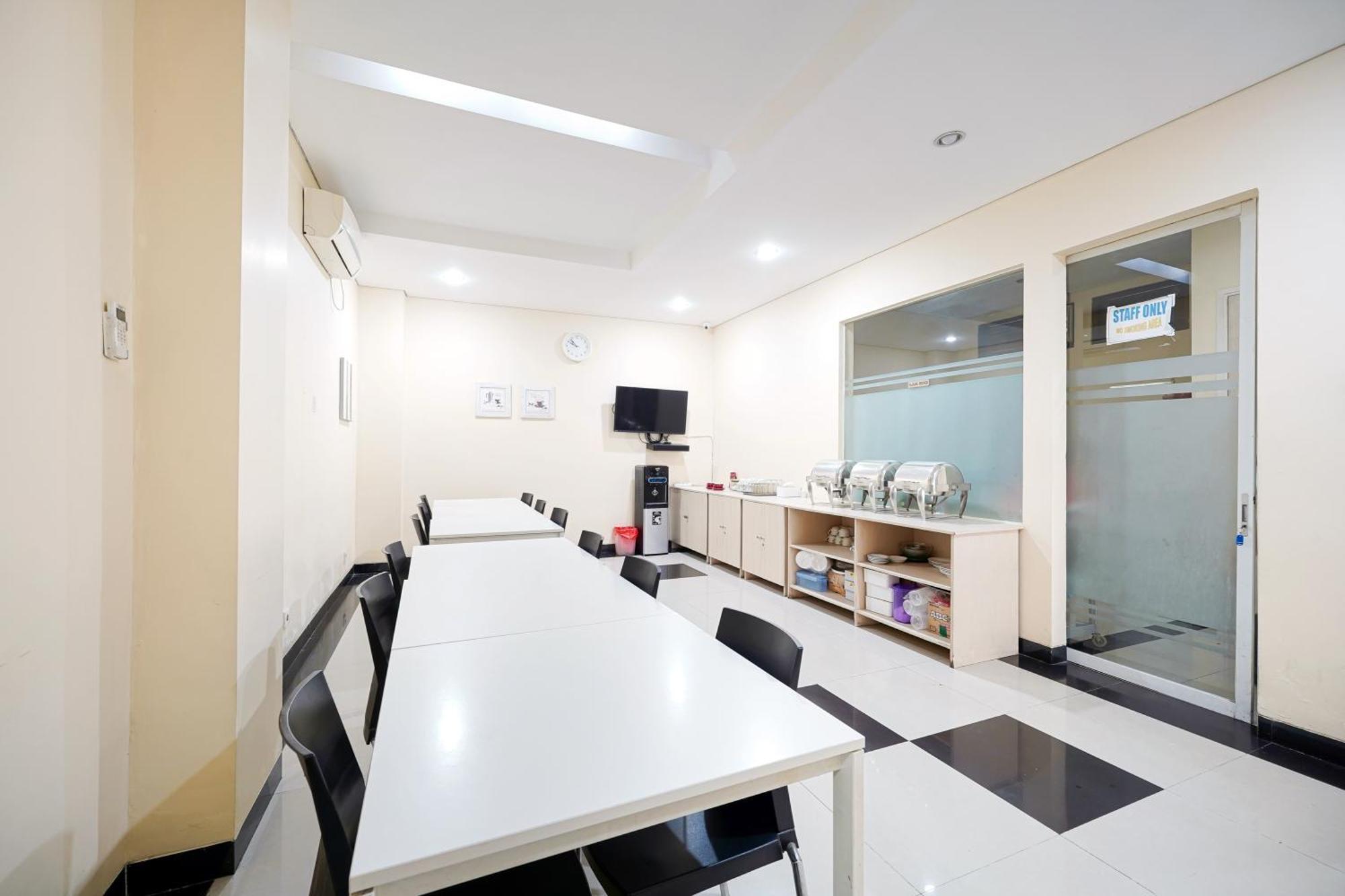 Multi 88 Syariah Hotel จาการ์ตา ภายนอก รูปภาพ